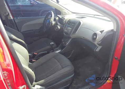 2016 Chevrolet Sonic Lt Auto из США, поврежденный, VIN 1G1JC6SH7G4179943